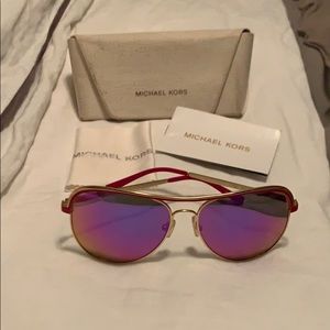 LIKE NEW Michael Kors sunglasses
